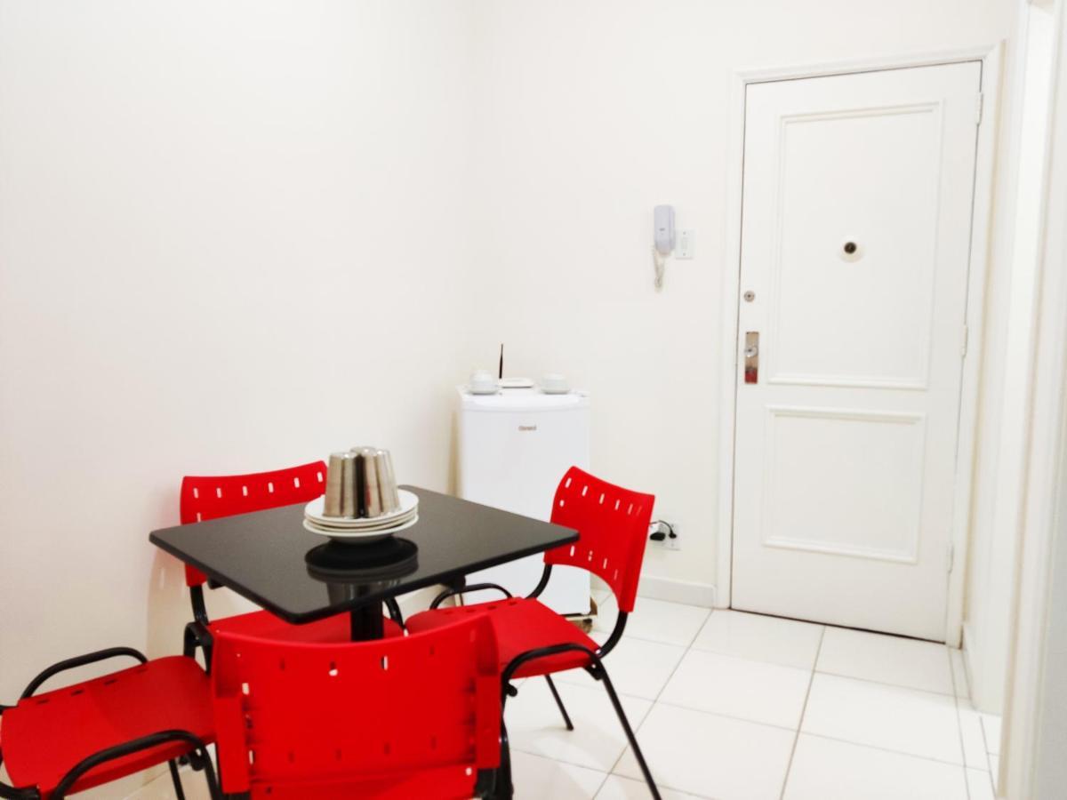 Apartamento Beira-mar Reformado Na Av Atlantica Tc207 *